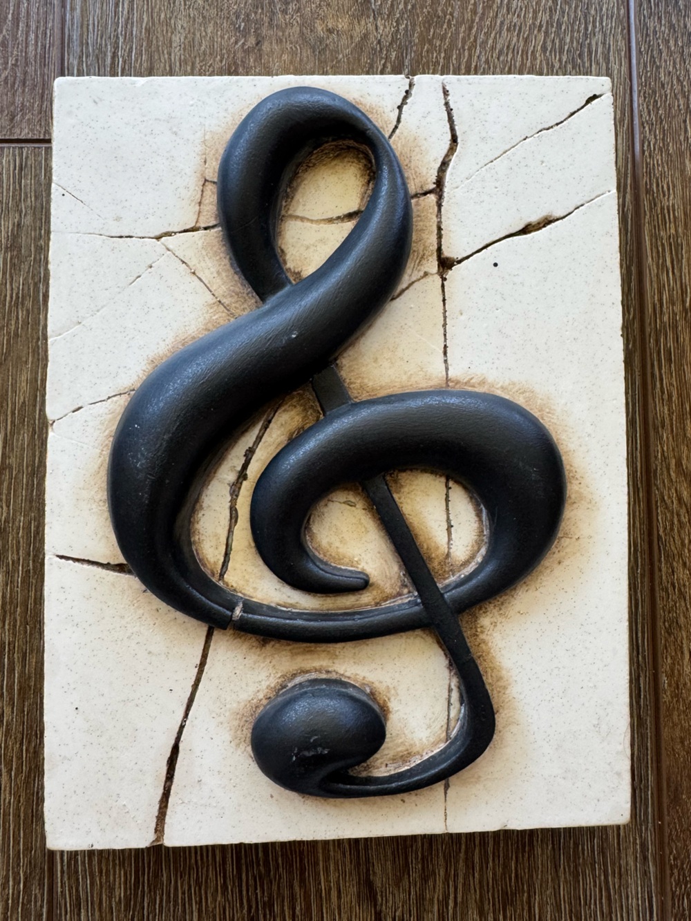 Sid Dickens T-06 Treble Clef Black Plaque with White